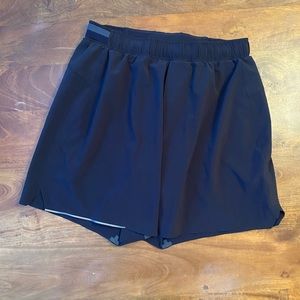 LULULEMON Men’s Surge Lined Short. Size Med. Black